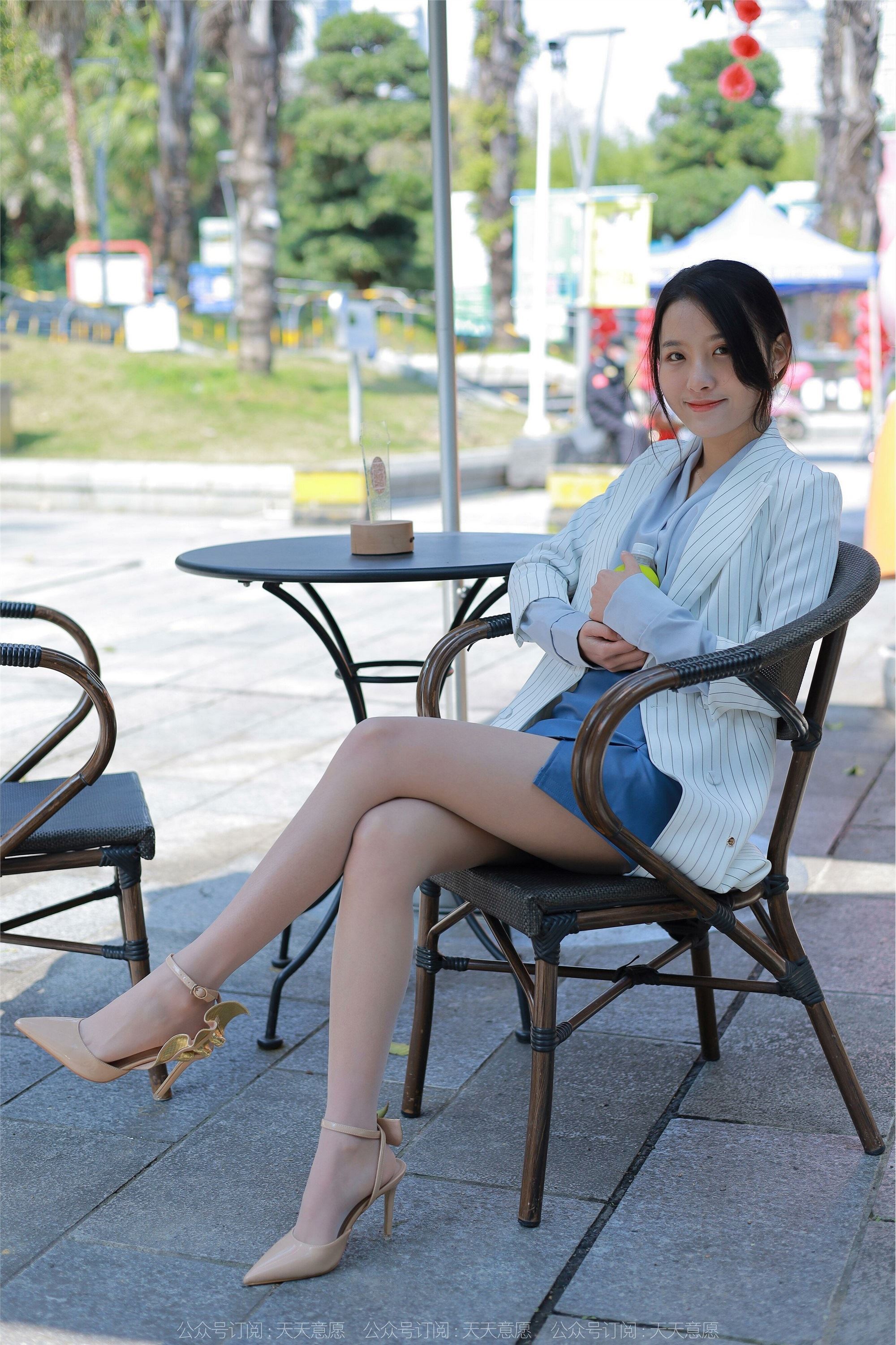 IESS异思趣向  2022.04.16 丝享家1061：婉萍《蓝衣女神》